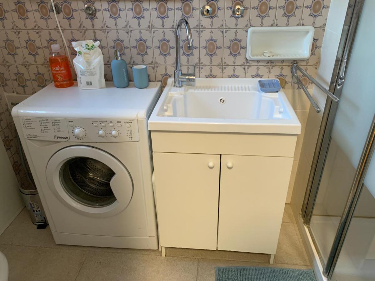 カステル・マッジョーレ Al Sit Ed Marino Bed & Breakfast エクステリア 写真