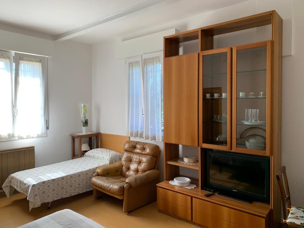 カステル・マッジョーレ Al Sit Ed Marino Bed & Breakfast エクステリア 写真
