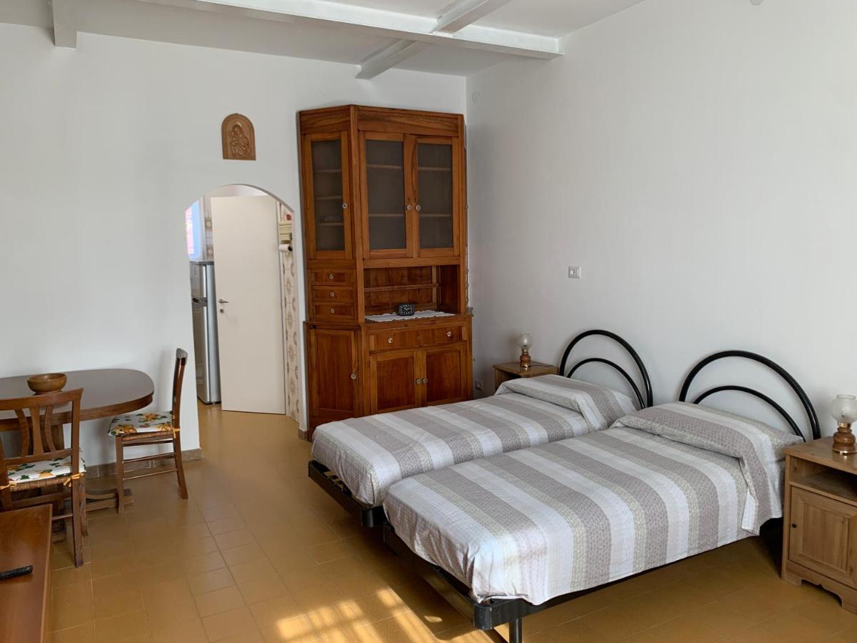 カステル・マッジョーレ Al Sit Ed Marino Bed & Breakfast エクステリア 写真